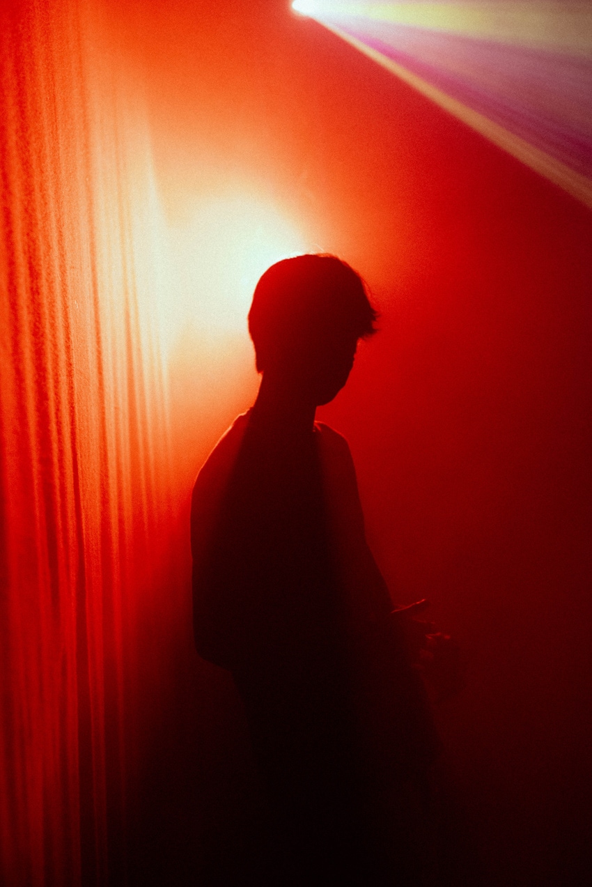silhouette photography examples using color