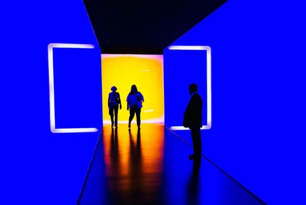 silhouette photography ideas - using colors, shapes and shadows